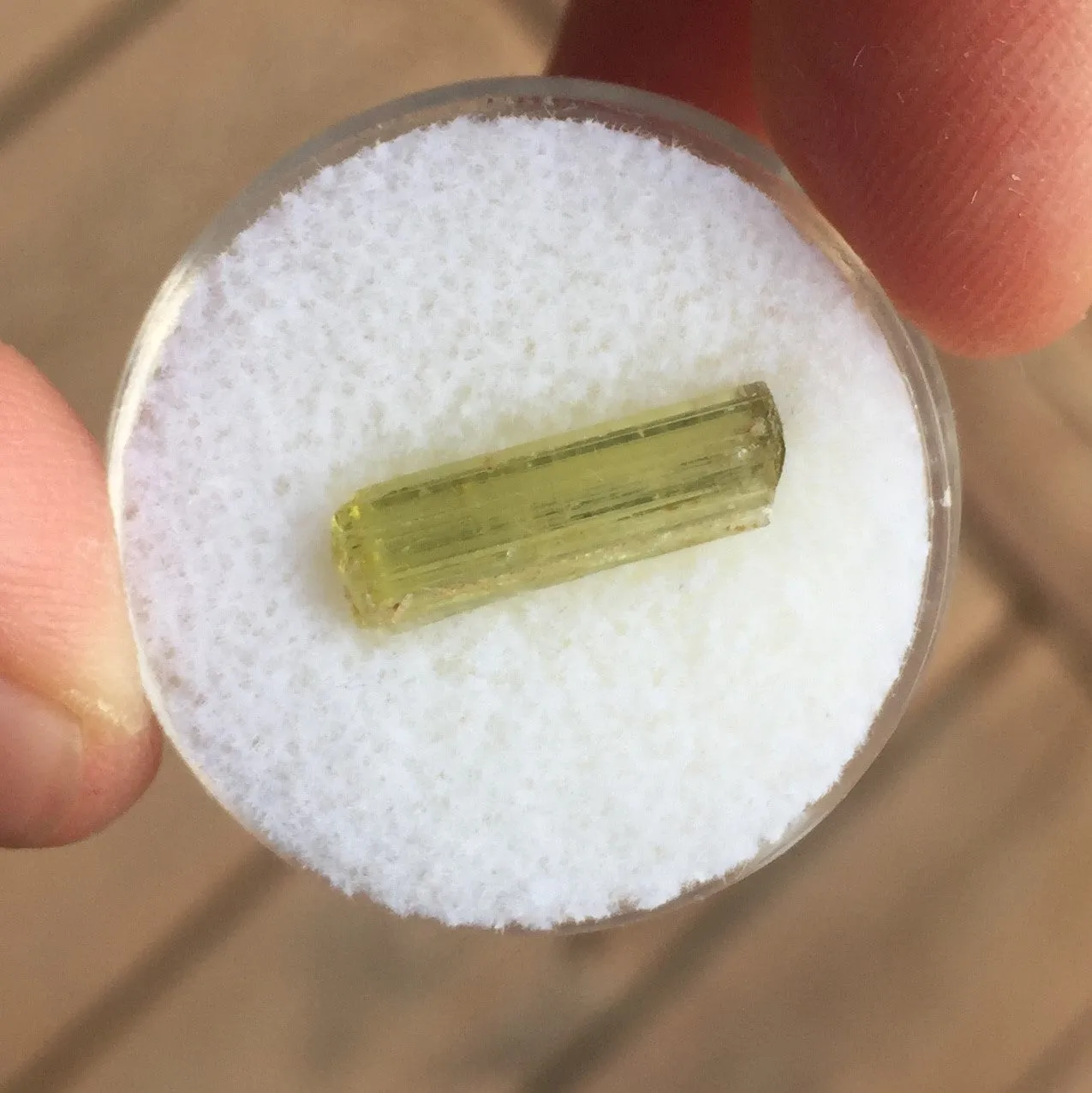 3.15 CT GREEN TOURMALINE ROUGH CRYSTAL FORM