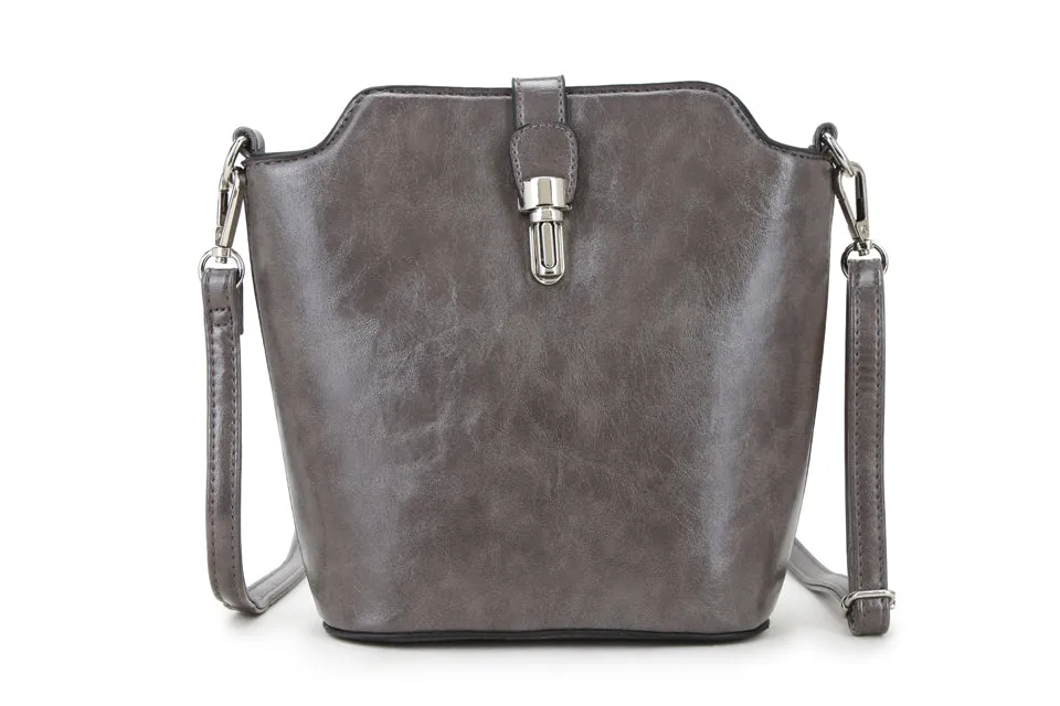 9739- Clasp Bag