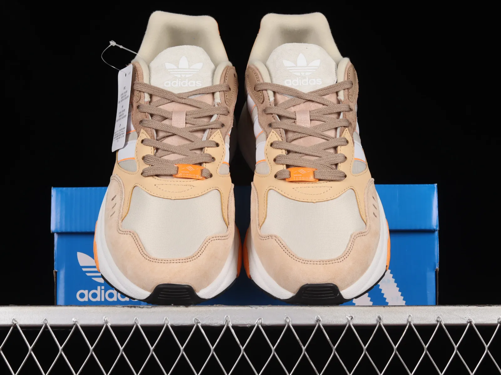 Adidas Originals Retropy F90 Pink Orange Grey HP9626