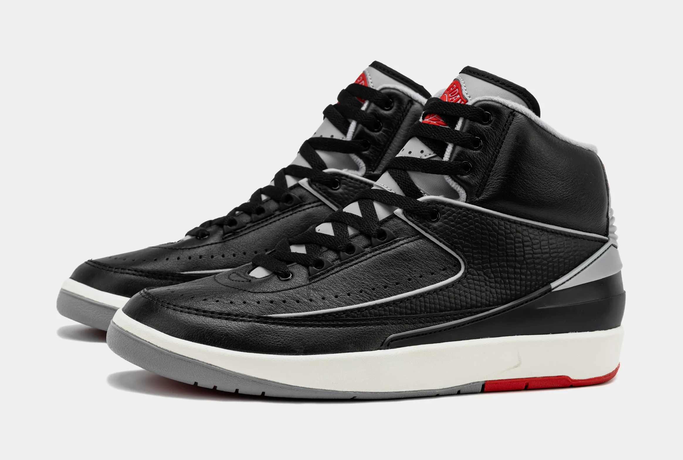 Air Jordan 2 Retro Black Cement Mens Lifestyle Shoes (Black/Cement Grey)