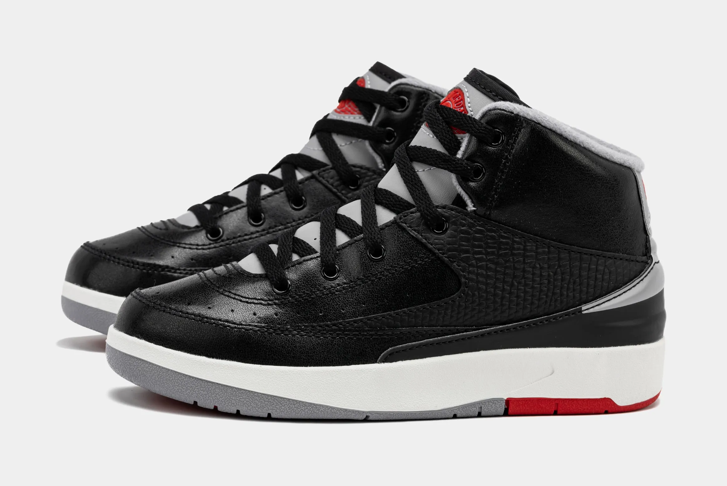 Air Jordan 2 Retro Black Cement Preschool Lifestyle Shoes (Black/Cement Grey)