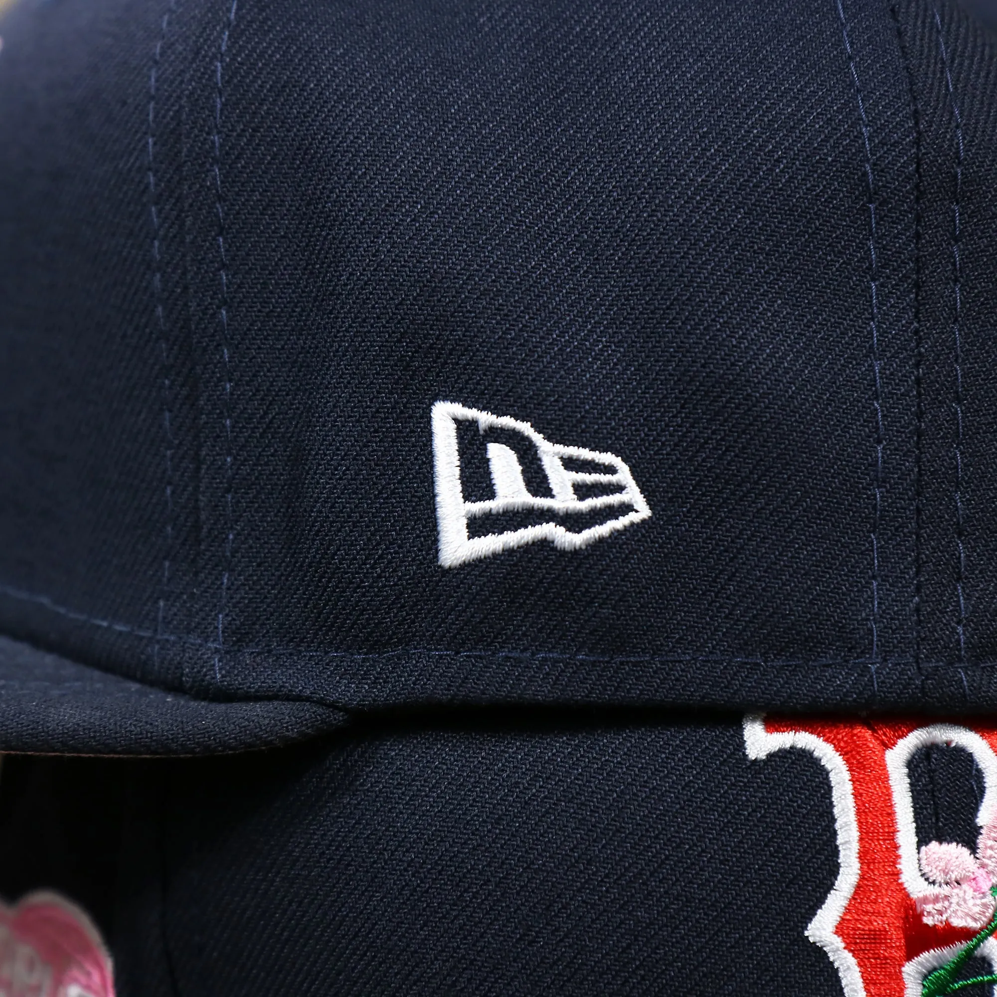 Boston Red Sox Pink UV Sakura 59Fifty Bloom Side Patch Fitted Cap | Navy Blue