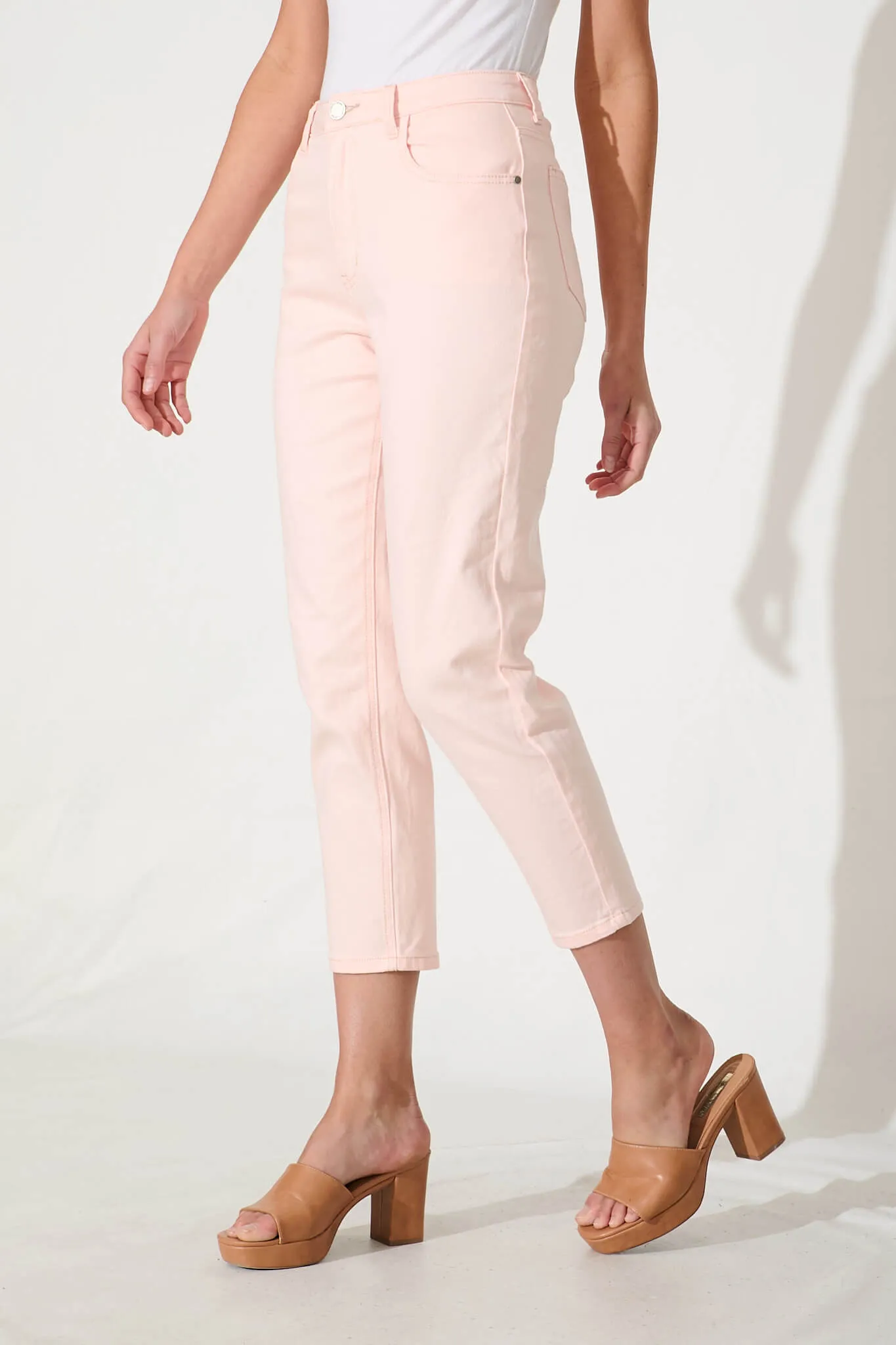 Delores High Rise Capri Straight Leg Jean In Pink Denim