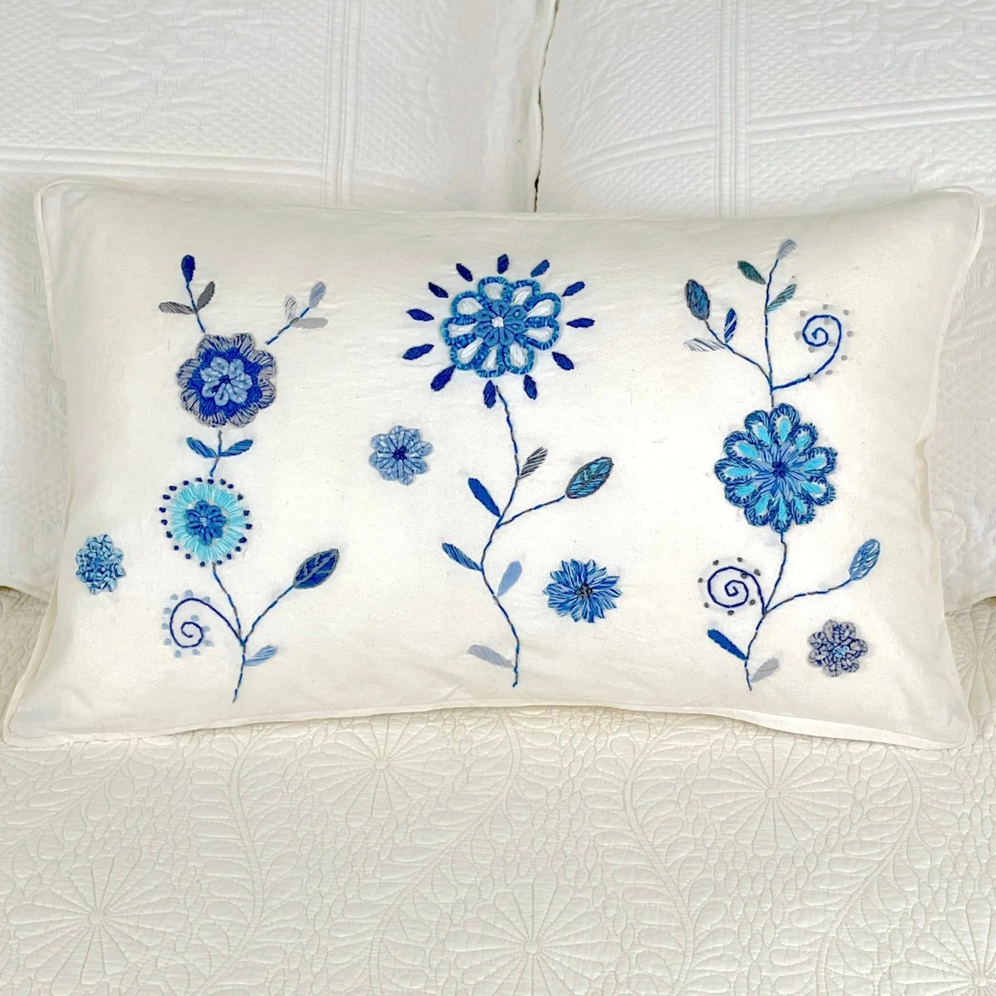 Hortencia Floral Pillow Covers