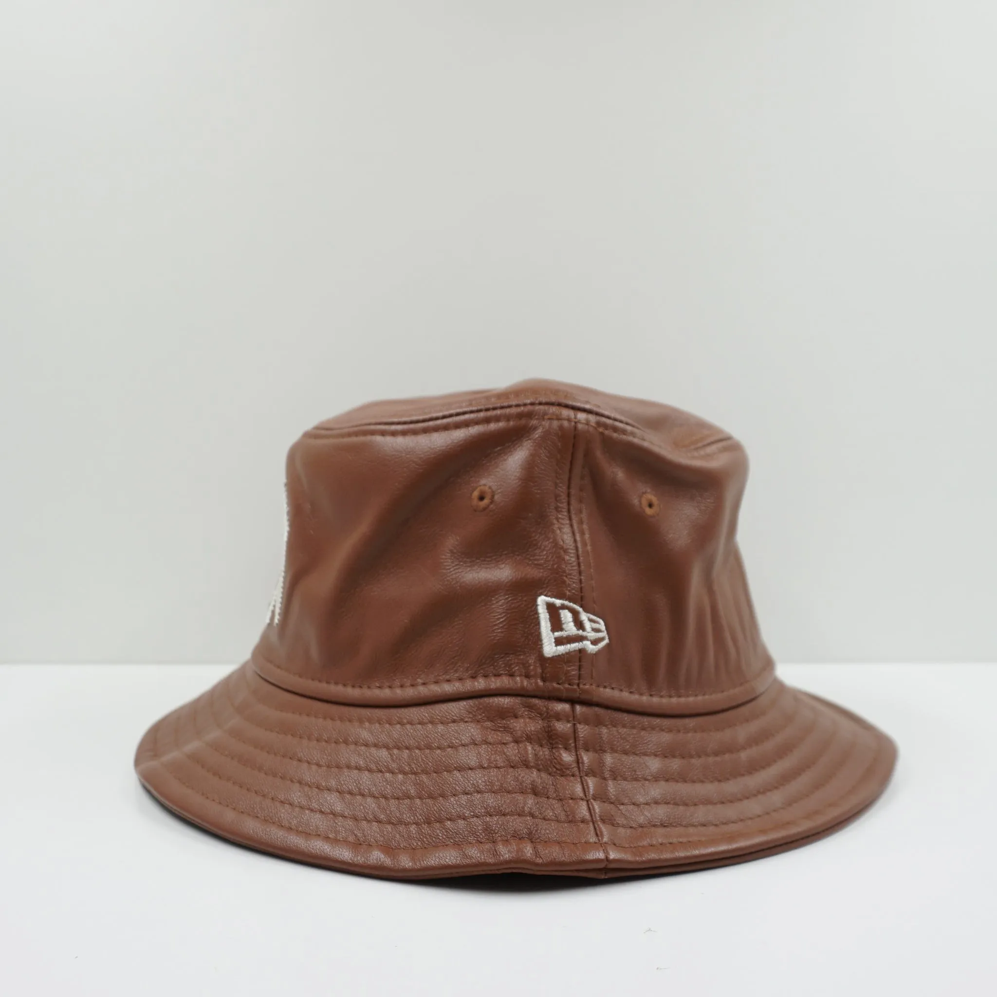 New Era New York Yankees Leather Brown Bucket Hat