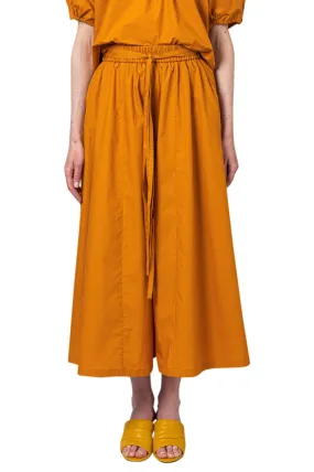 Pleated long skirt