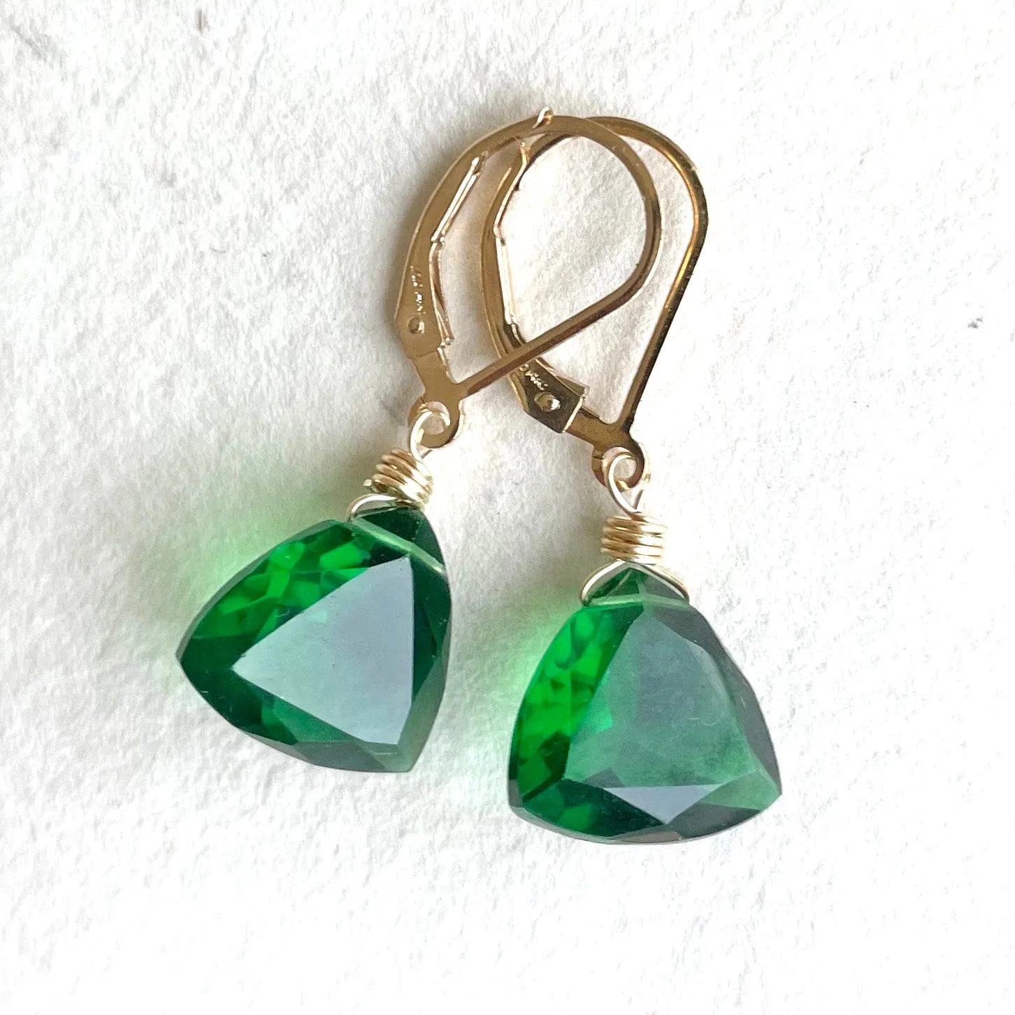 Trillionaire Earrings, Emerald Green leverback